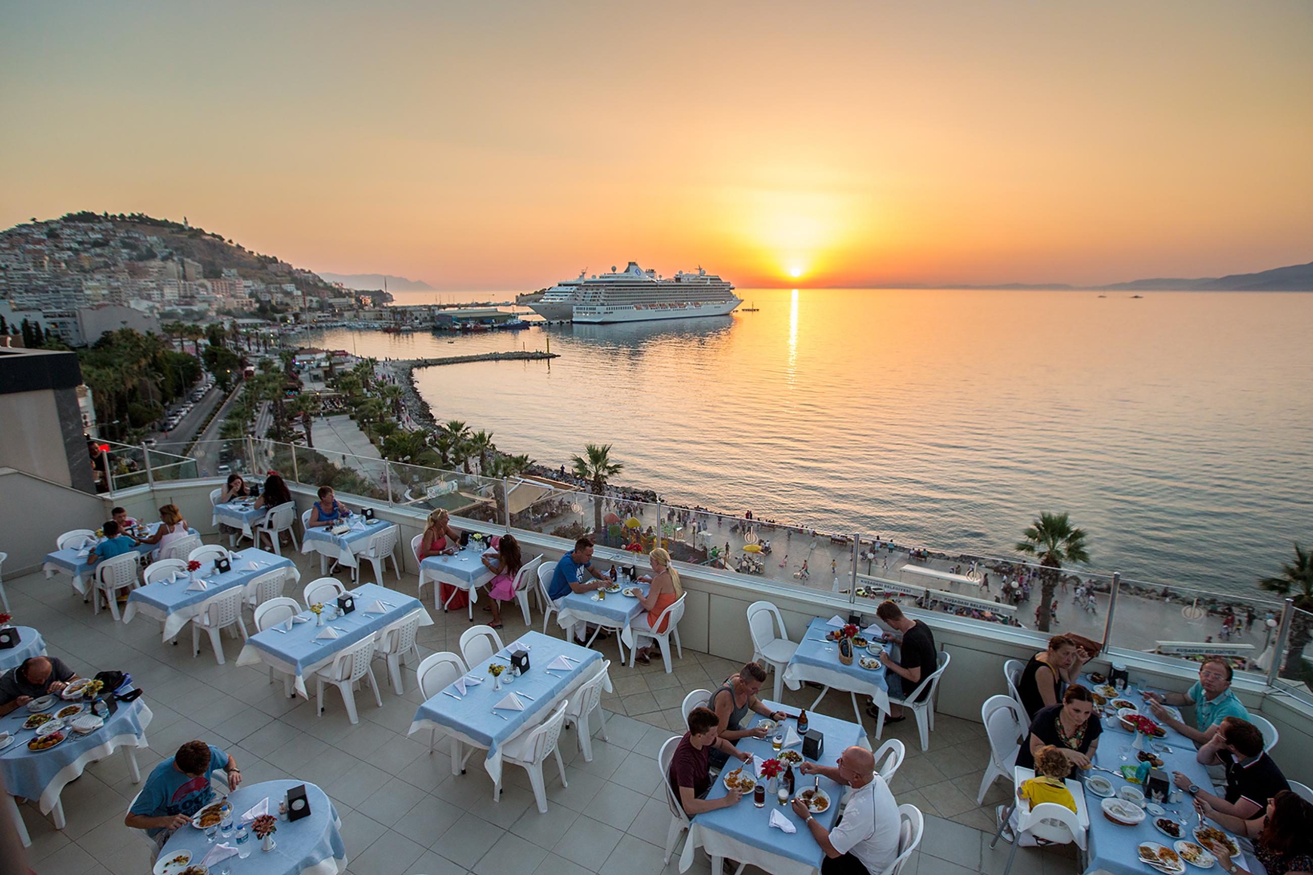 Derici Hotel Kusadası Eksteriør billede